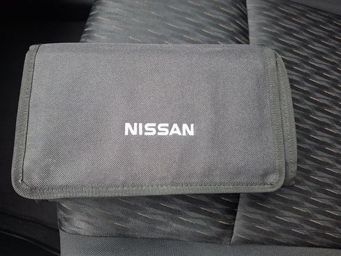 Used 2018 Nissan Rogue S AWD/4WD image 25