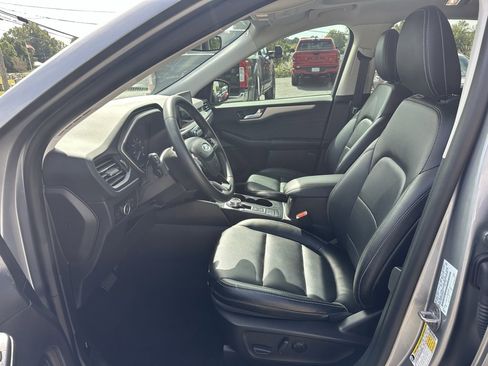 Used 2022 Ford Escape SEL image 13
