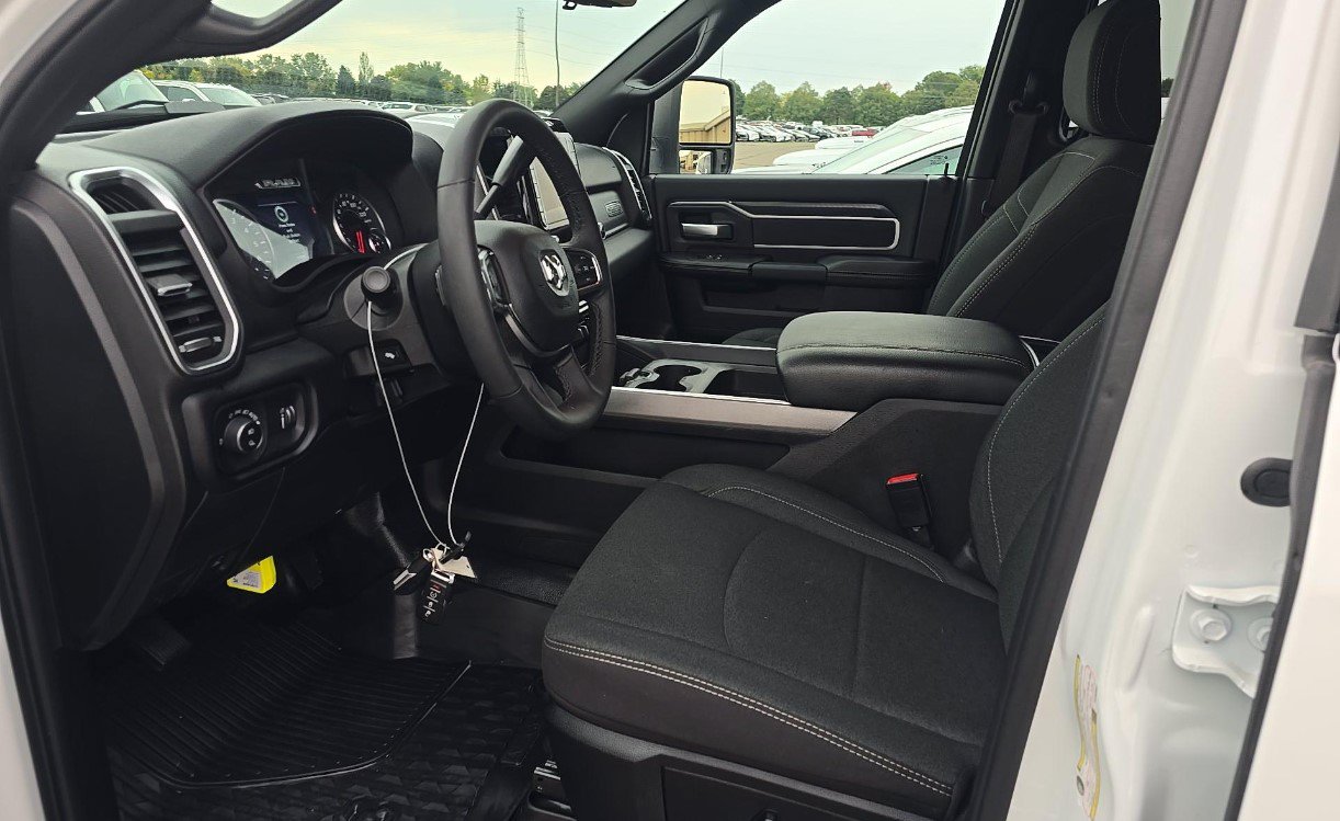 Used 2026 RAM 2500 Big Horn AWD/4WD image 7