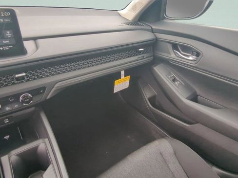 New 2026 Honda Accord SE image 38