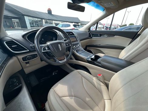 Used 2019 Lincoln Nautilus Reserve image 31