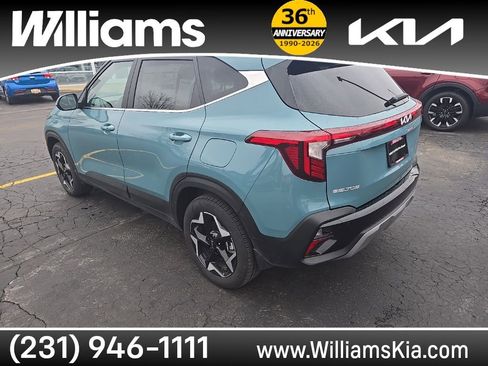 Used 2025 Kia Seltos EX w/ EX Sunroof Package AWD/4WD image 3