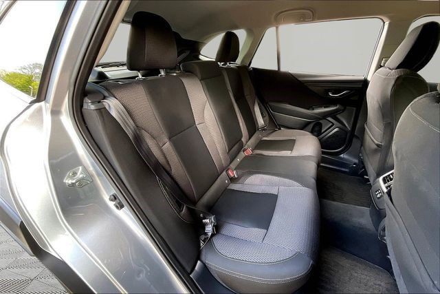 Used 2024 Subaru Outback Premium AWD/4WD image 25