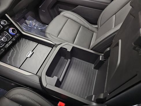 Used 2022 GMC Yukon Denali w/ Max Trailering Package image 31