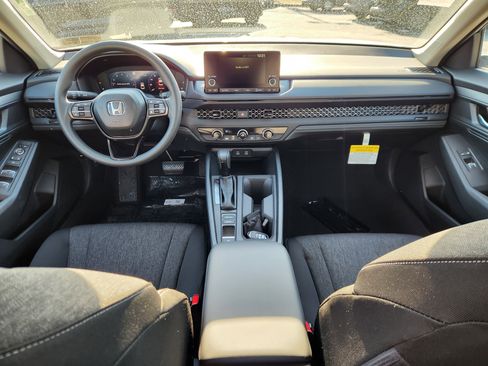 New 2025 Honda Accord LX image 7