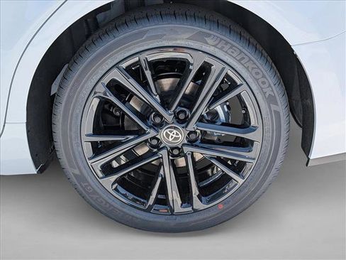 New 2026 Toyota Camry SE FWD image 10