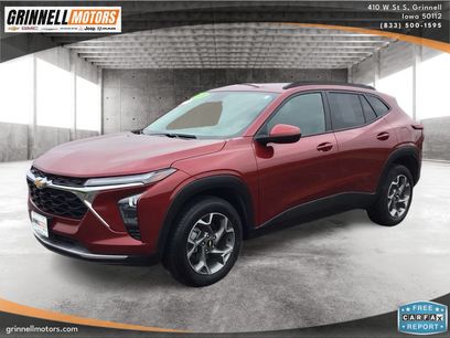 Used 2025 Chevrolet Trax LT