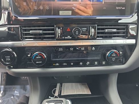 New 2026 Nissan Pathfinder SL image 24