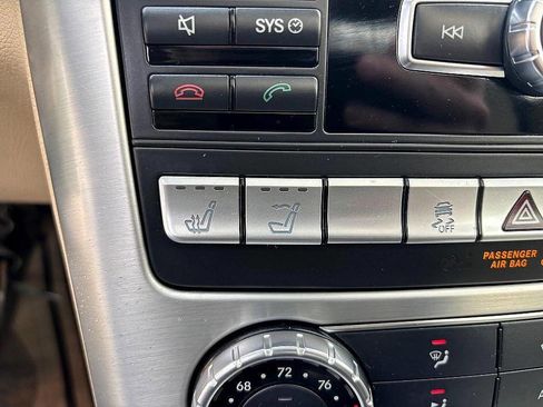 Used 2012 Mercedes-Benz SLK 350 w/ Premium I Pkg image 20