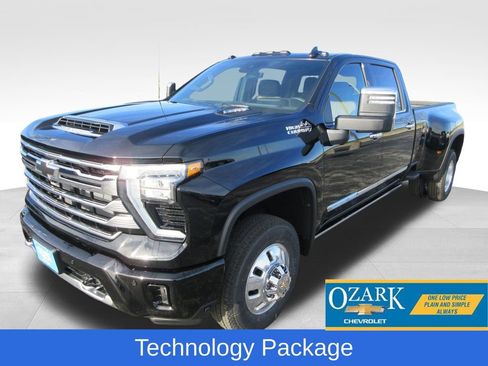New 2026 Chevrolet Silverado 3500 High Country w/ High Country Premium Package AWD/4WD image 1