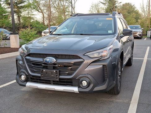 Used 2023 Subaru Outback Limited image 2