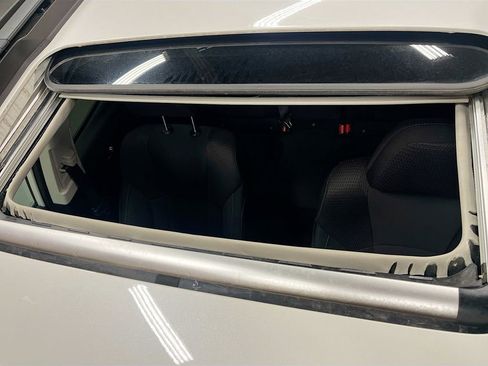 Used 2024 Subaru Outback Premium image 22