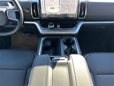 New 2025 Ford Expedition Platinum w/ Stealth Performance Package image 19