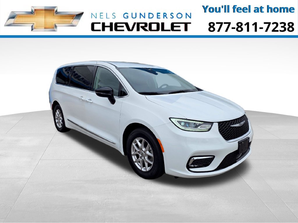 Used 2024 Chrysler Pacifica Touring-L FWD image 1
