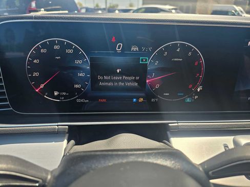 Used 2025 Mercedes-Benz GLS 450 4MATIC image 27