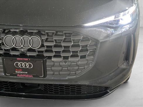 Certified 2025 Audi Q5 Premium Plus w/ Premium Plus image 9