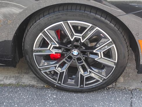 New 2026 BMW 550e xDrive image 15