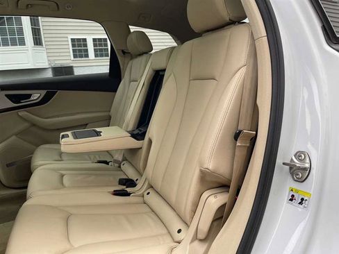 Used 2019 Audi Q7 2.0T Premium Plus w/ Premium Plus Package image 36