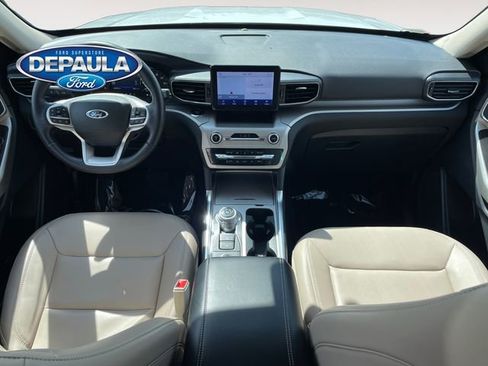 Used 2022 Ford Explorer XLT w/ Equipment Group 202A image 13