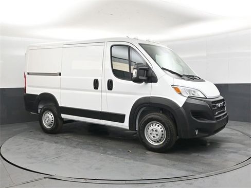 New 2026 RAM ProMaster 1500 w/ Convenience Group image 1