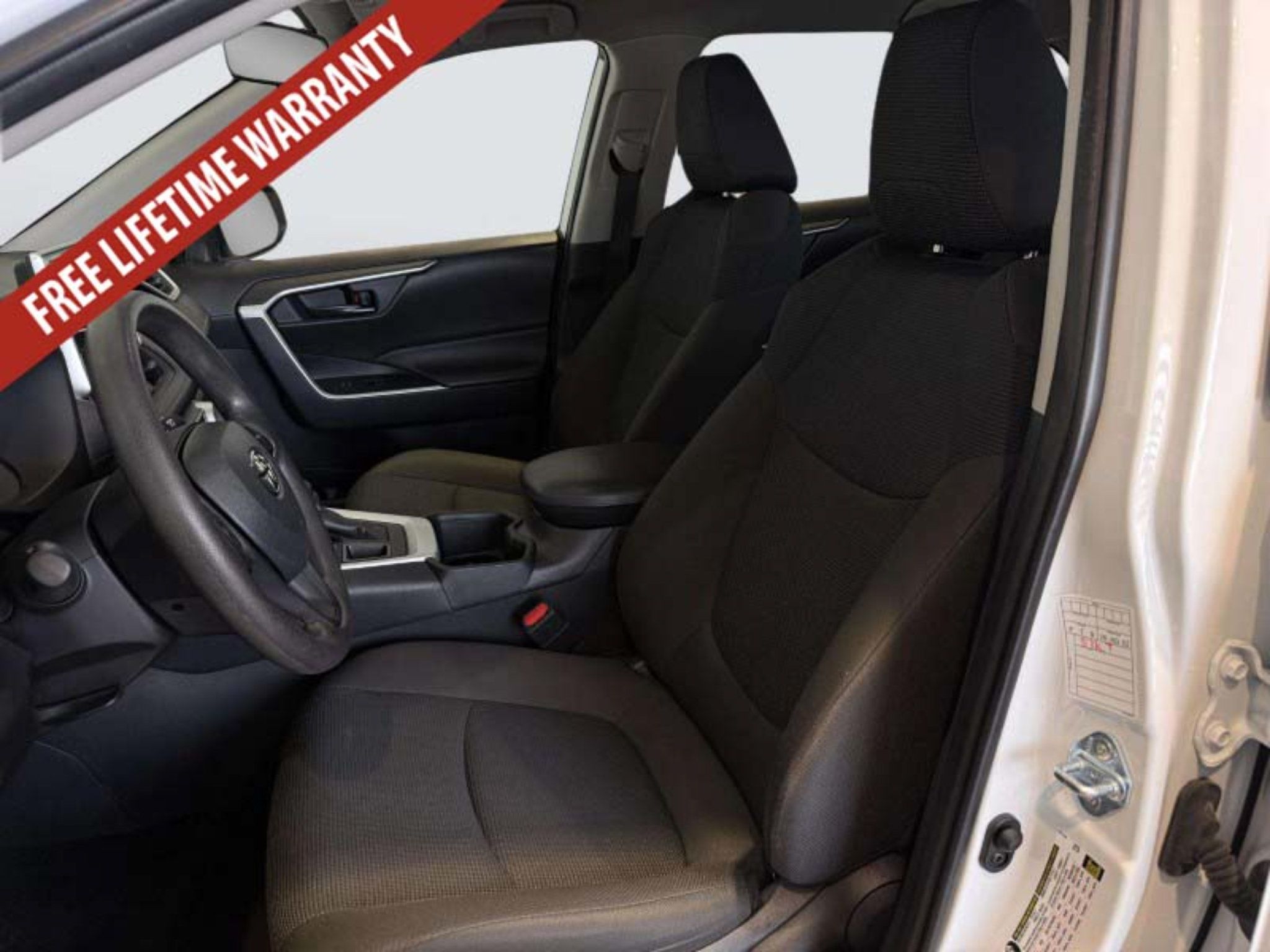 Used 2025 Toyota RAV4 LE AWD/4WD image 27
