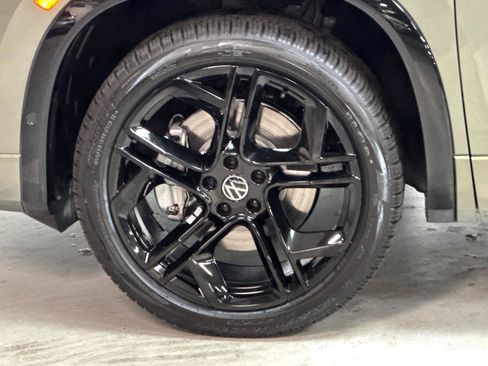 New 2026 Volkswagen Tiguan SE R-Line AWD/4WD image 25