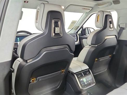 Used 2023 Rivian R1T Adventure image 32