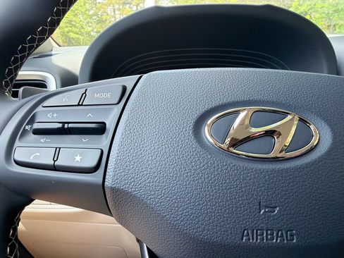 New 2026 Hyundai Venue SEL FWD image 27