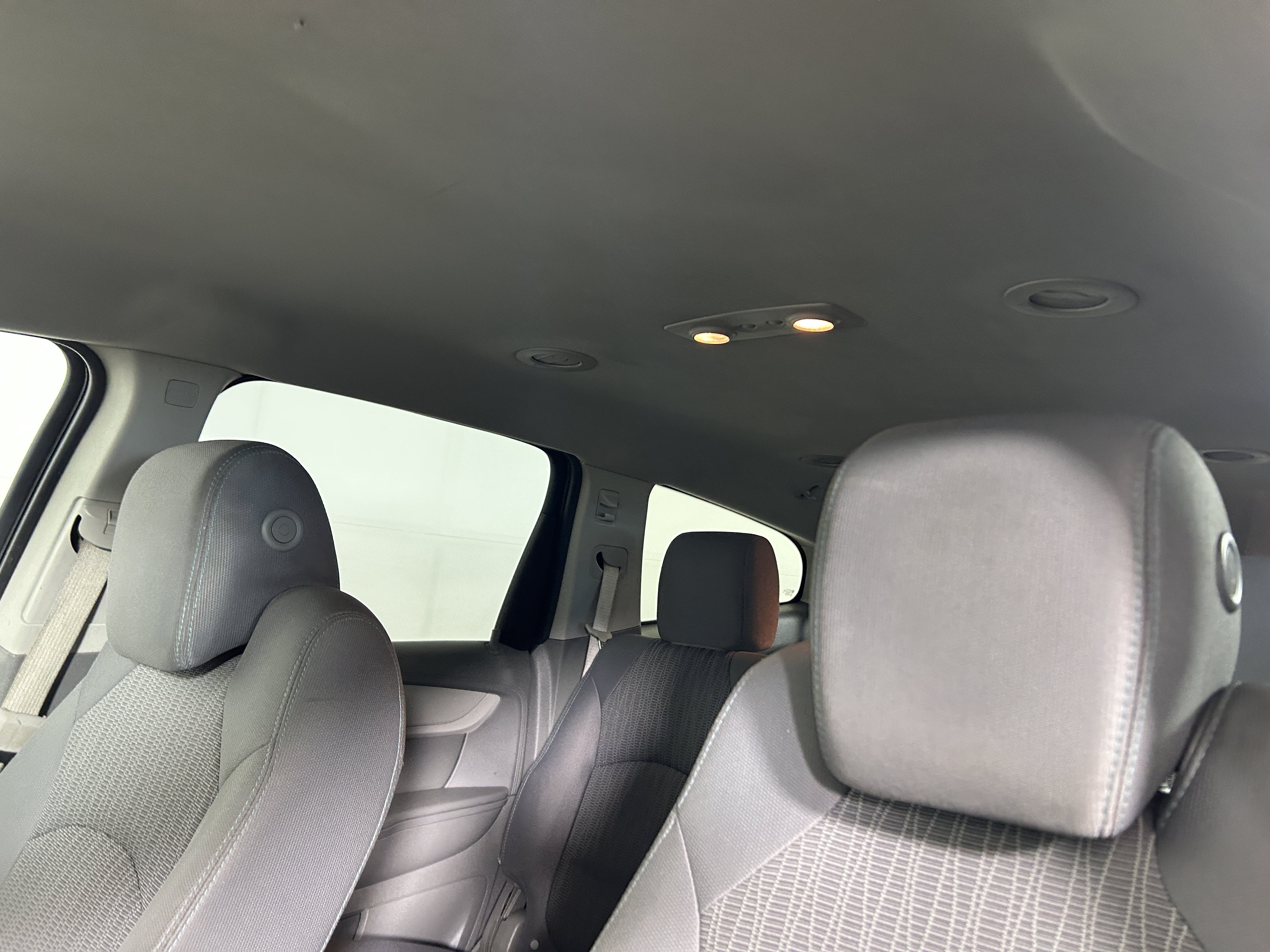 Used 2017 Chevrolet Traverse LS FWD image 11
