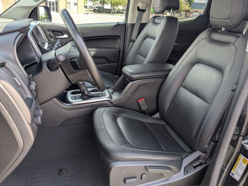 Used 2022 Chevrolet Colorado ZR2 AWD/4WD image 32