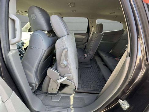 Used 2016 Chevrolet Traverse LS FWD image 22