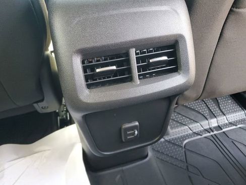 Certified 2023 Chevrolet Equinox LT image 20