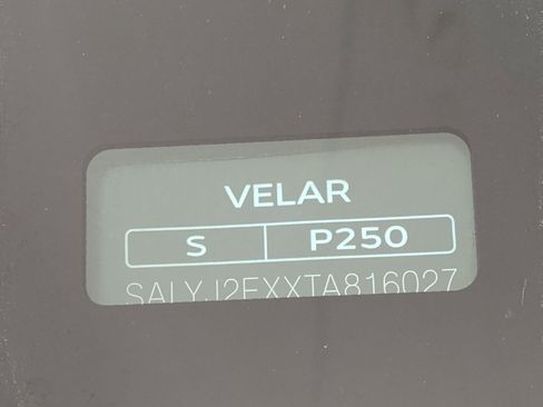 Used 2026 Land Rover Range Rover Velar S AWD/4WD image 18