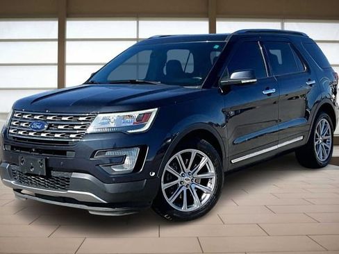 Used 2017 Ford Explorer Limited w/ Equipment Group 301A image 1