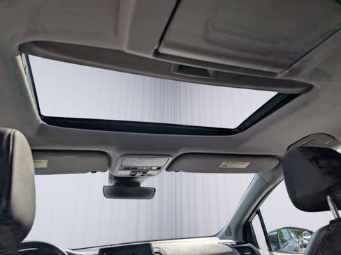 Used 2023 Honda Odyssey Touring image 21