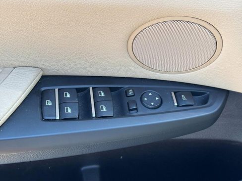 Used 2017 BMW X3 xDrive28i AWD/4WD image 16