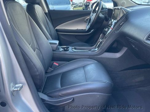 Used 2014 Chevrolet Volt Premium w/ Premium Trim Package FWD image 10