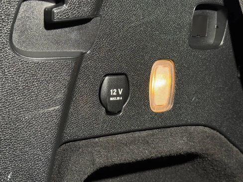 Used 2016 Mercedes-Benz GL 450 4MATIC w/ Premium I Package image 16