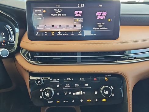 Used 2024 INFINITI QX60 Sensory AWD/4WD image 26