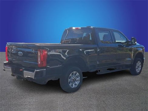 Used 2024 Ford F250 XLT w/ Snow Plow Prep Package image 4