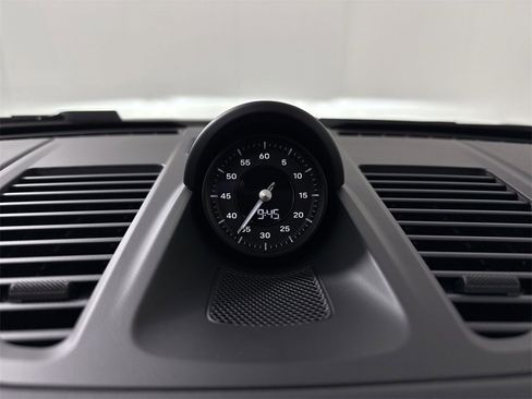 Certified 2025 Porsche 911 Targa 4 GTS image 28