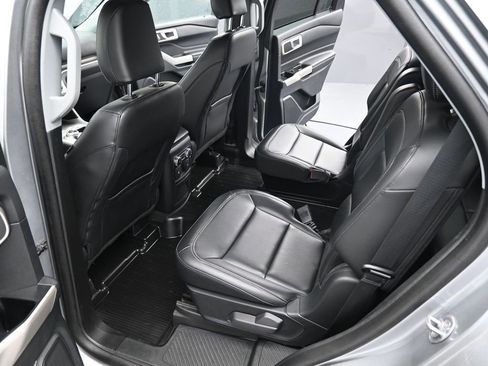 Certified 2023 Ford Explorer XLT w/ Equipment Group 202A image 26