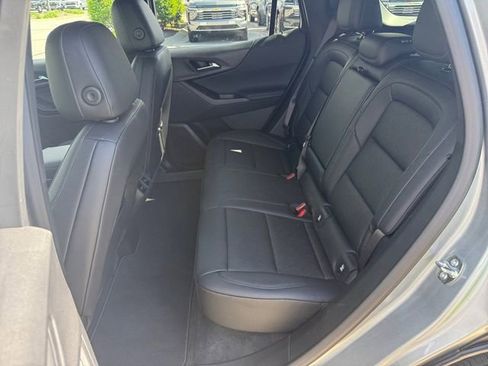 New 2026 Chevrolet Equinox LT w/ Convenience Package II AWD/4WD image 17