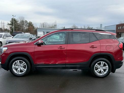 Used 2021 GMC Terrain SLE w/ Driver Convenience Package image 8