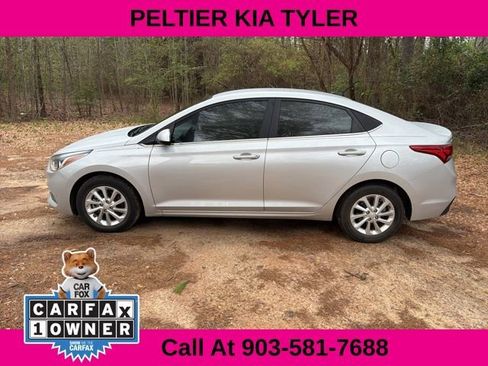 Used 2021 Hyundai Accent SEL image 6