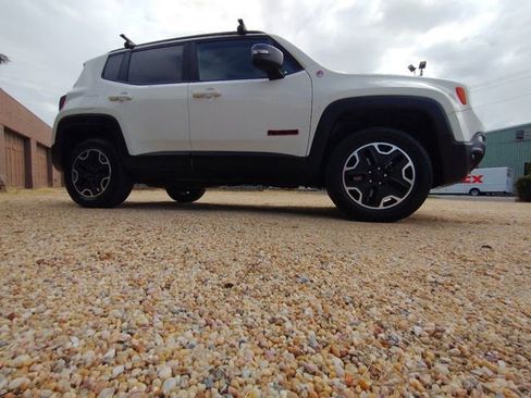 Used 2017 Jeep Renegade Trailhawk w/ Popular Equipment Group image 72