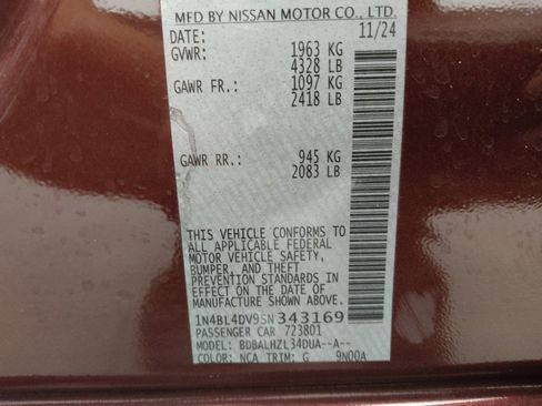 Used 2025 Nissan Altima 2.5 SV FWD image 33