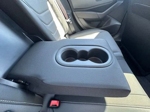 Used 2025 Volkswagen Jetta SEL FWD image 32