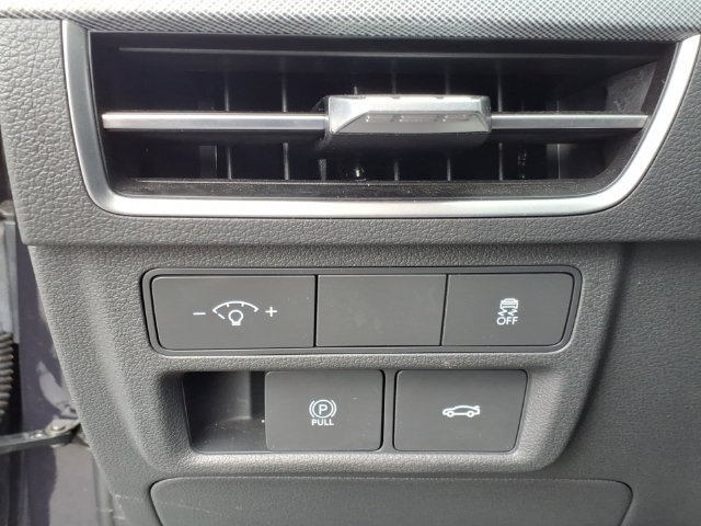 Used 2025 Hyundai Sonata SEL FWD image 7