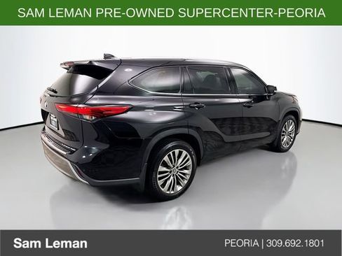 Used 2021 Toyota Highlander Platinum AWD/4WD image 7
